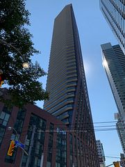 99 John Street 903, Toronto, ON M5V 0S6