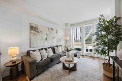 60 Berwick Avenue 518, Toronto, ON M5P 0A3