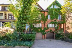 45 Melgund Road, Toronto, ON M5R 2A1