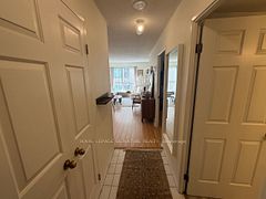 7 Carlton Street 707, Toronto, ON M5B 2M3