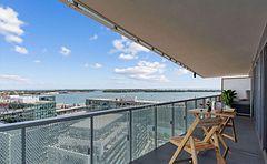 15 Queens Quay E 1901, Toronto, ON M5E 0C5