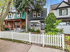 464 Montrose Avenue, Toronto, ON M6G 3H1