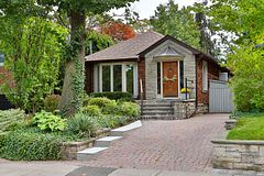 9 Cameron Crescent, Toronto, ON M4G 1Z7