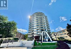 44 Walmer Road 801, Toronto, ON M5R 2X5