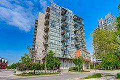 30 Canterbury Place 501, Toronto, ON M2N 0B9
