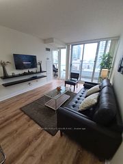 43 Eglinton Avenue E 1808, Toronto, ON M4P 1A2