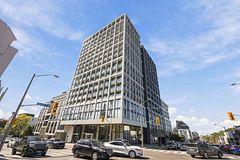 2020 Bathurst Street 817, Toronto, ON M5P 0A6
