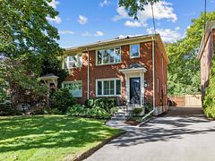 8 Beaufield Avenue, Toronto, ON M4G 3R3