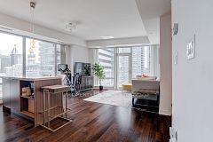 21 Widmer Street 1609, Toronto, ON M5V 2E8