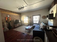 1297 Gerrard Street E A, Toronto, ON M4L 1Y8