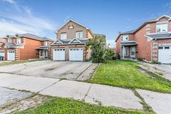 7 Lenthall Avenue, Toronto, ON M1B 2C7