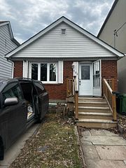 202 Cedarvale Avenue, Toronto, ON M4C 4K2
