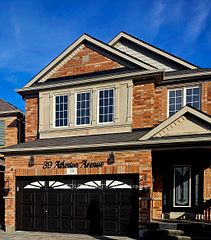 39 Atherton Avenue, Ajax, ON L1T 4X7