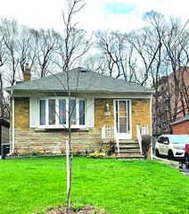 23 Rensburg Drive, Toronto, ON M1K 3A2