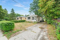 115 Darlingside Drive BSMT, Toronto, ON M1E 3P4