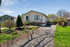 991 Cardinal Court, Oshawa, ON L1G 6Y4