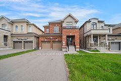 225 Fleetwood Drive, Oshawa, ON L1T 3E7