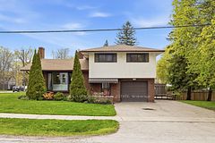 69 Casimir Street, Scugog, ON L9L 1B7
