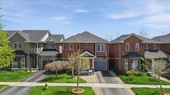 45 Angier Crescent, Ajax, ON L1S 7R8