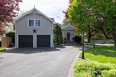 83 Cassels Road E, Whitby, ON L1M 1C6