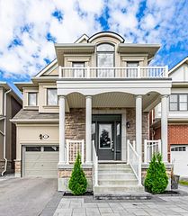32 Westfield Drive E, Whitby, ON L1P 1Y5