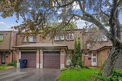 121 L'Amoreaux Drive 43, Toronto, ON M1W 2J9