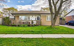 919 Bayview Avenue, Whitby, ON L1N 1E2