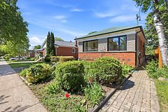 36 Vauxhall Drive, Toronto, ON M1P 1P7