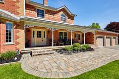 16 Cawkers Cove Road, Scugog, ON L9L 1P4