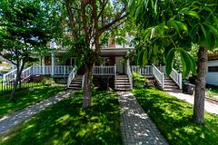 123 Enderby Road, Toronto, ON M4E 3W5
