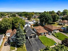 477 Montrave Avenue 1, Oshawa, ON L1J 4S6