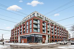 201 Brock Street S 106, Whitby, ON L1N 0P8
