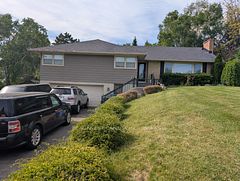 918 Pinecrest Road, Oshawa, ON L1K 2B2