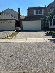35 Wintermute Boulevard, Toronto, ON M1W 3M5