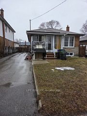 478 Brimley Road Upper Only, Toronto, ON M1J 1A6