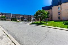 100 Mornelle Court 1045, Toronto, ON M1E 4X2