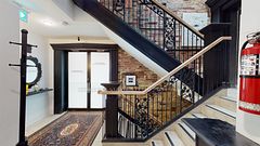 1152 Gerrard Street E 211, Toronto, ON M4L 1Y2