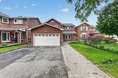 48 Ridware Crescent, Toronto, ON M1C 3S2