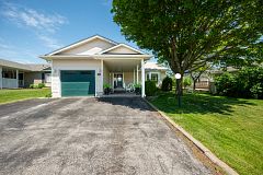 1 Cliff Drive, Clarington, ON L1B 1P2