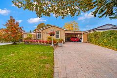 49 Tunmead Square, Toronto, ON M1B 1X1