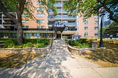 20 Gilder Drive 905, Toronto, ON M1K 5E1