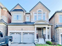 9 St Ives Crescent, Whitby, ON L1P 0C5
