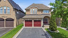 3 St Philip Court, Whitby, ON L1P 0A5