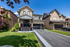 87 Beckett Crescent, Clarington, ON L1E 3J4