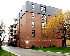 895 Kennedy Road 304, Toronto, ON M1K 2E9
