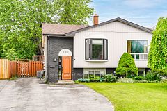 641 Deauville Court, Oshawa, ON L1K 1R1