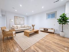 21 Colinayre Crescent, Toronto, ON M1T 3A7