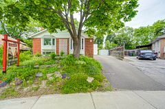 18 Benhur Crescent, Toronto, ON M1H 1P3