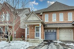 75 Carpendale Crescent, Ajax, ON L1Z 2B3