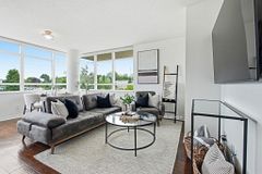 1600 Charles Street 311, Whitby, ON L1N 0G4